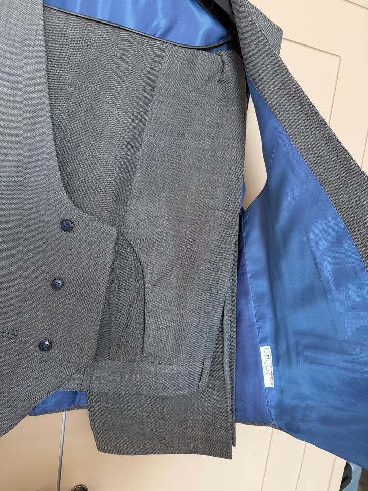 Костюм мужской в клетку