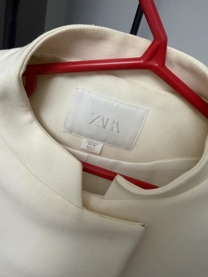 Жакет от Zara