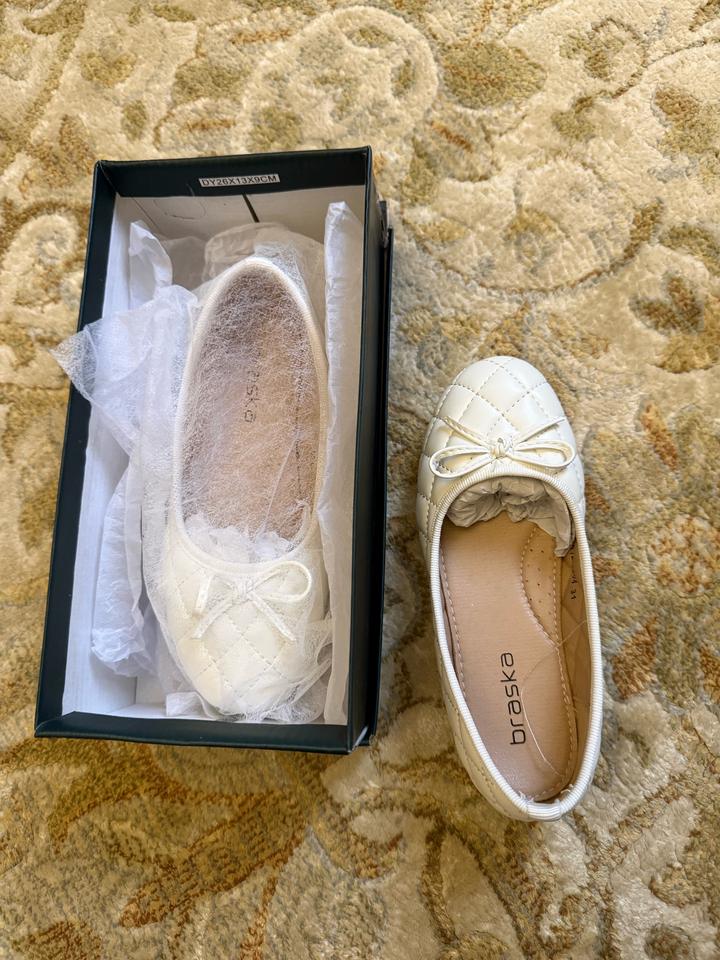 Белый туфли