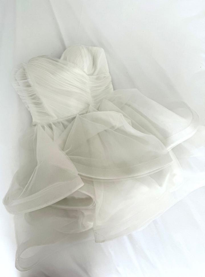 Коктейльное белое платье