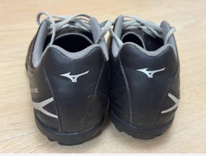 Футбольные бутсы Mizuno Monarcida Neo
