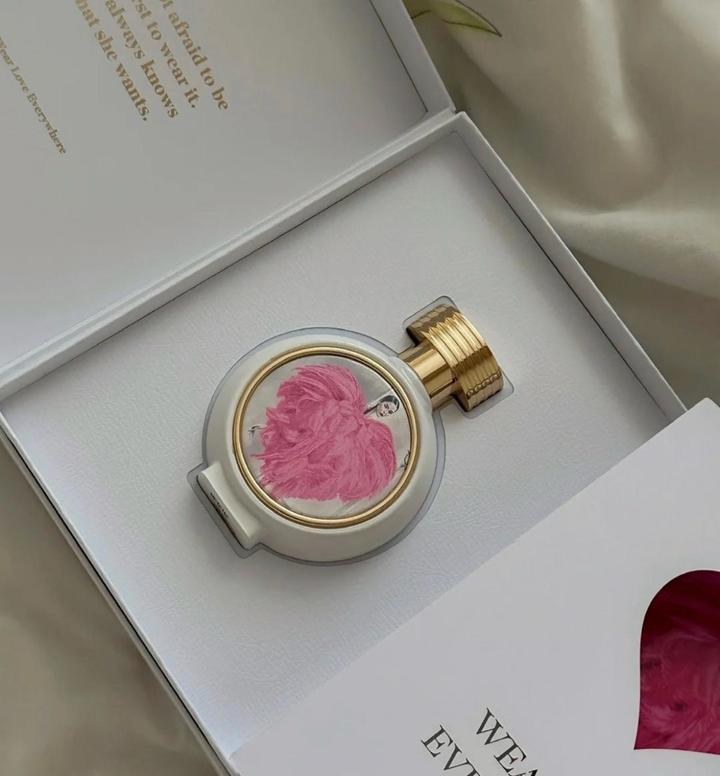 HFC wear love everywhere