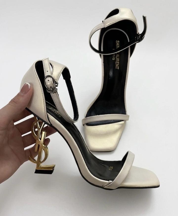 Айвари цвет Saint Laurent