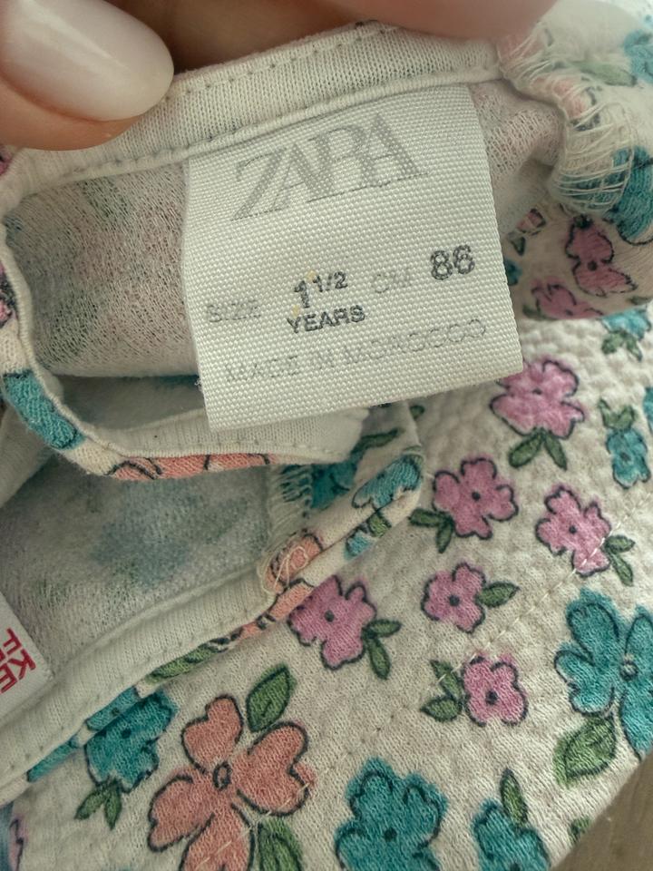 Платье Zara