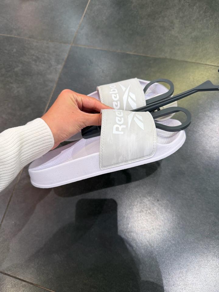Шлепанцы Reebok