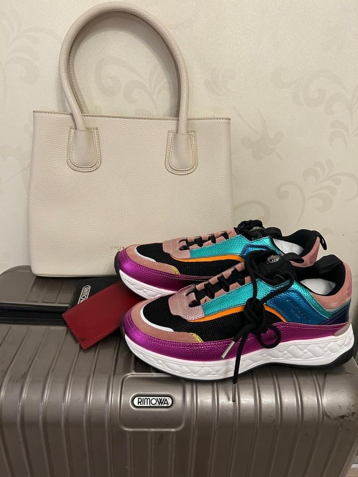Кроссовки Kurt Geiger