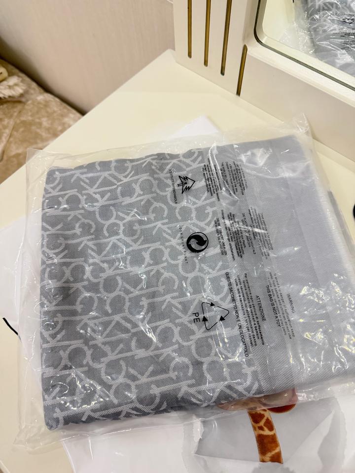 Шарф палантин Calvin Klein