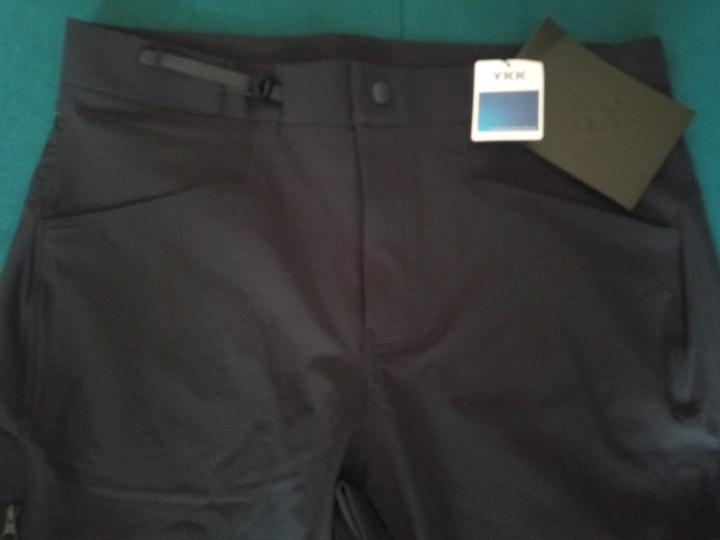 Брюки тёмно-синего цвета