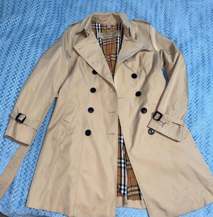 Тренч от burberry