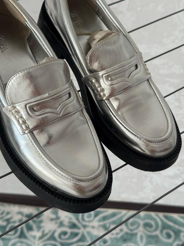 Лоферы Zara