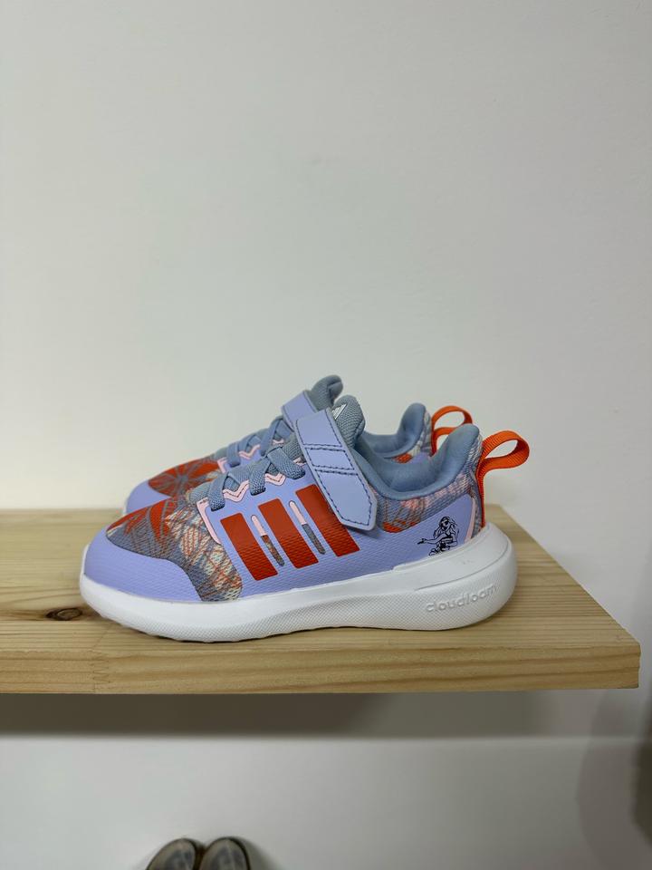 Кроссовки adidas