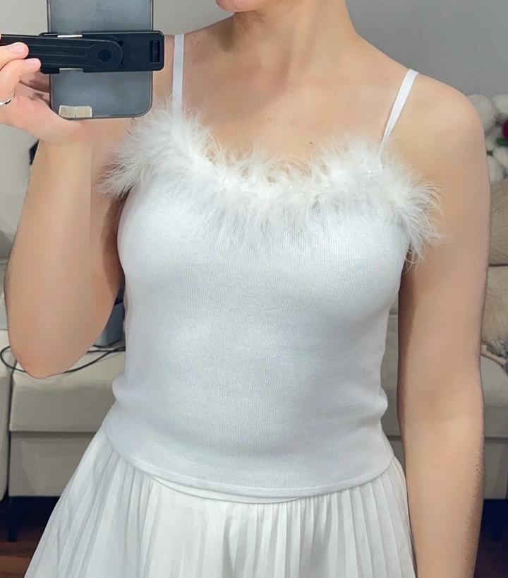 Майка топ с перьями