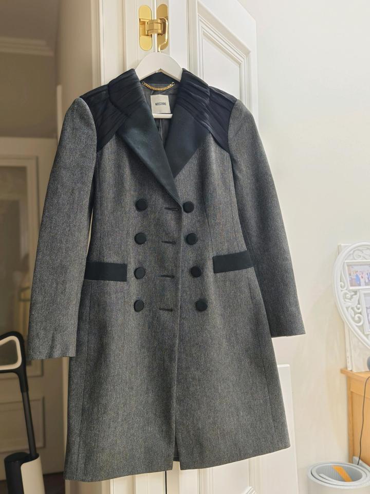 Пальто Moschino