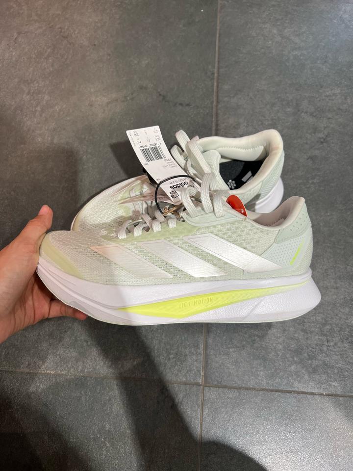 Кроссовки Adidas