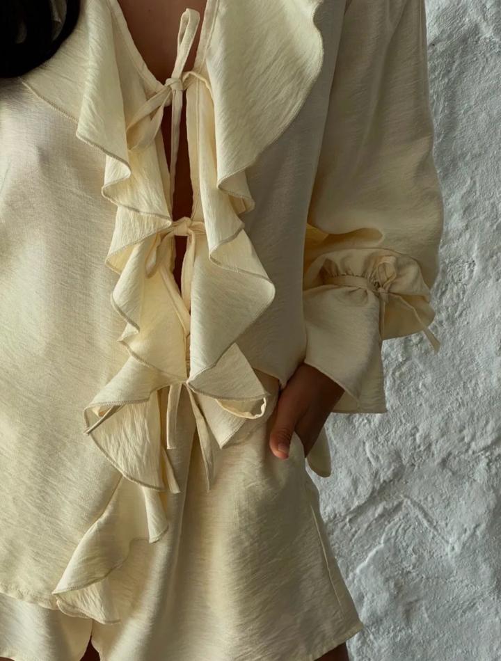 Костюм двойка летний с шортами.