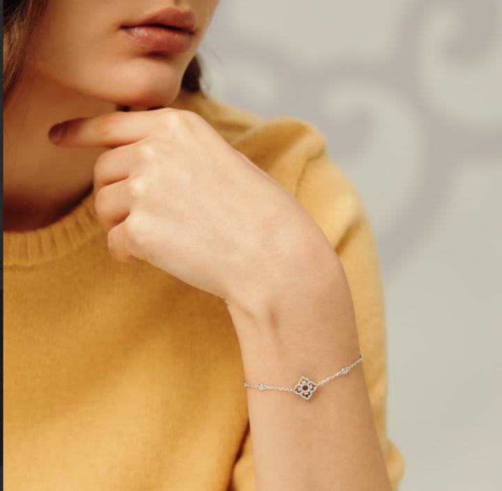 Браслет от Laroush