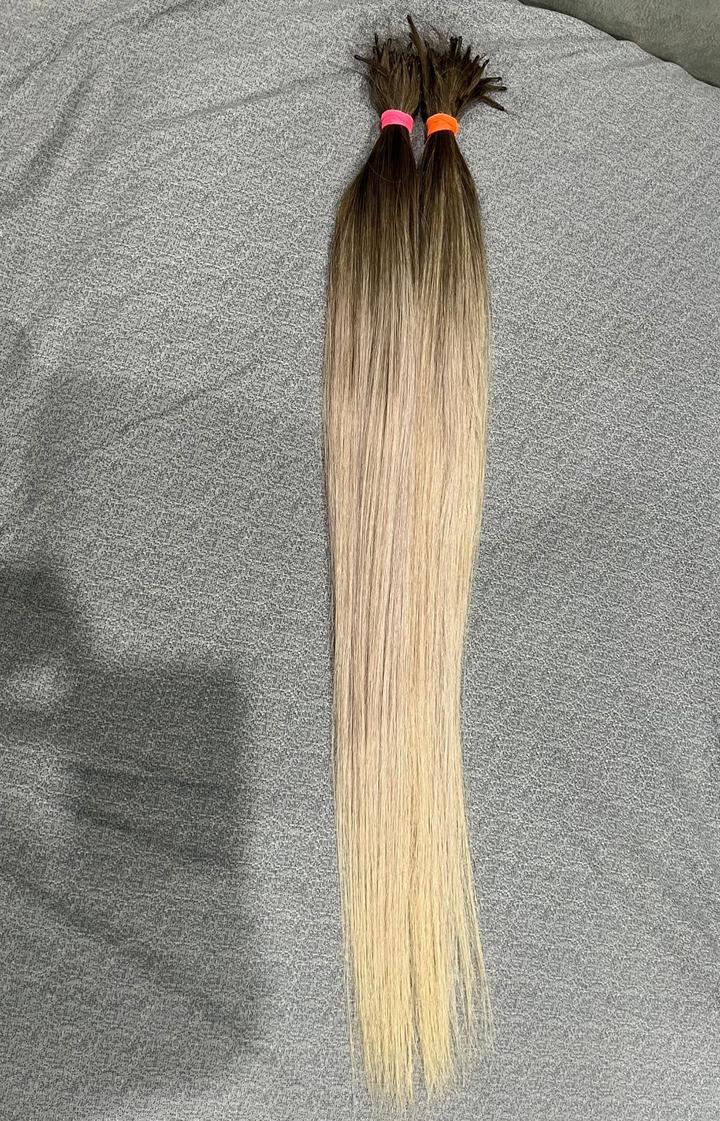 Волосы для наращивания на капсулах.