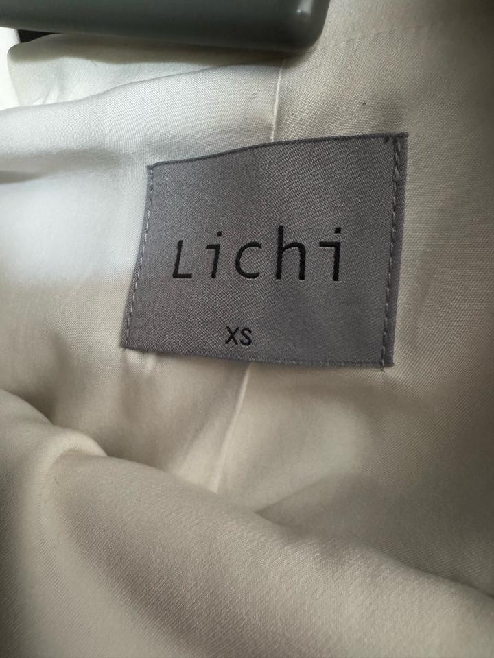 Lichi бренд костюм и брюки