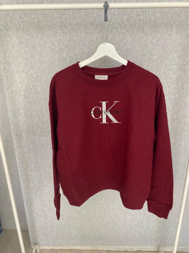 Свитшот Calvin Klein. Размер L