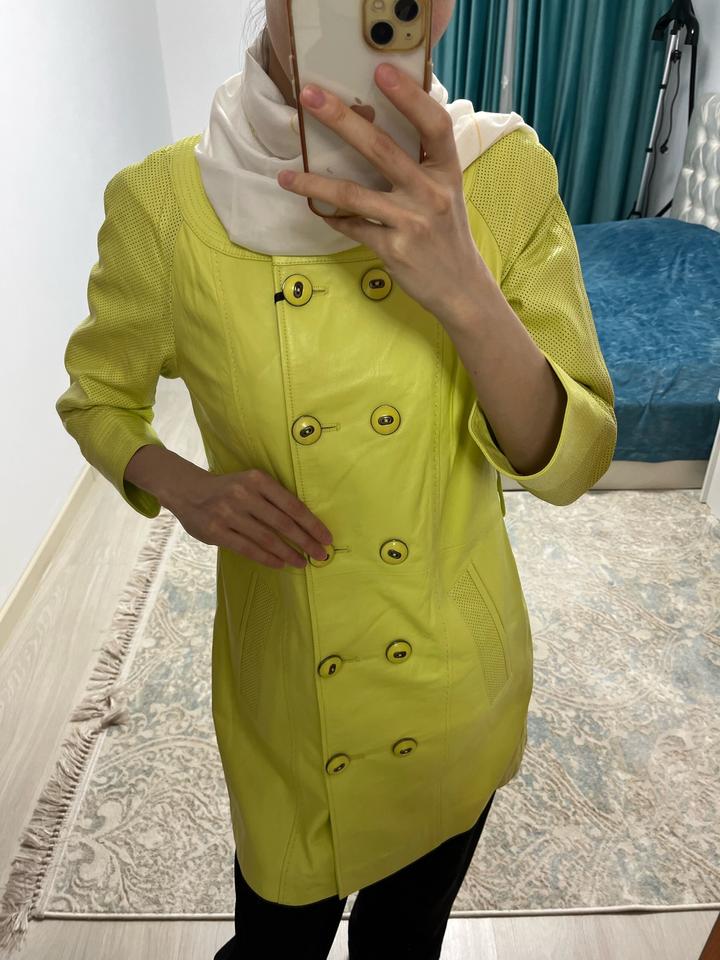 Кожаный плащь