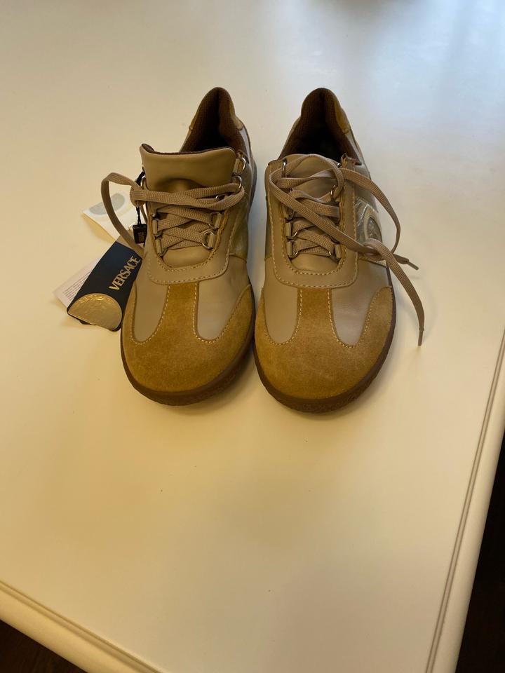 Кроссовки коричневые Версаче