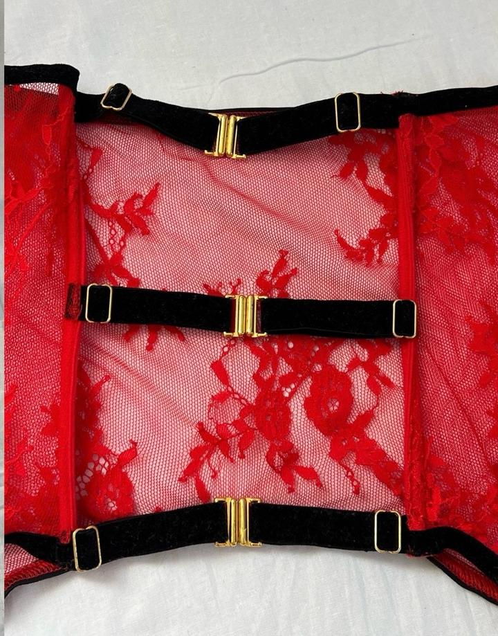 Пояс + Чулки VIPA