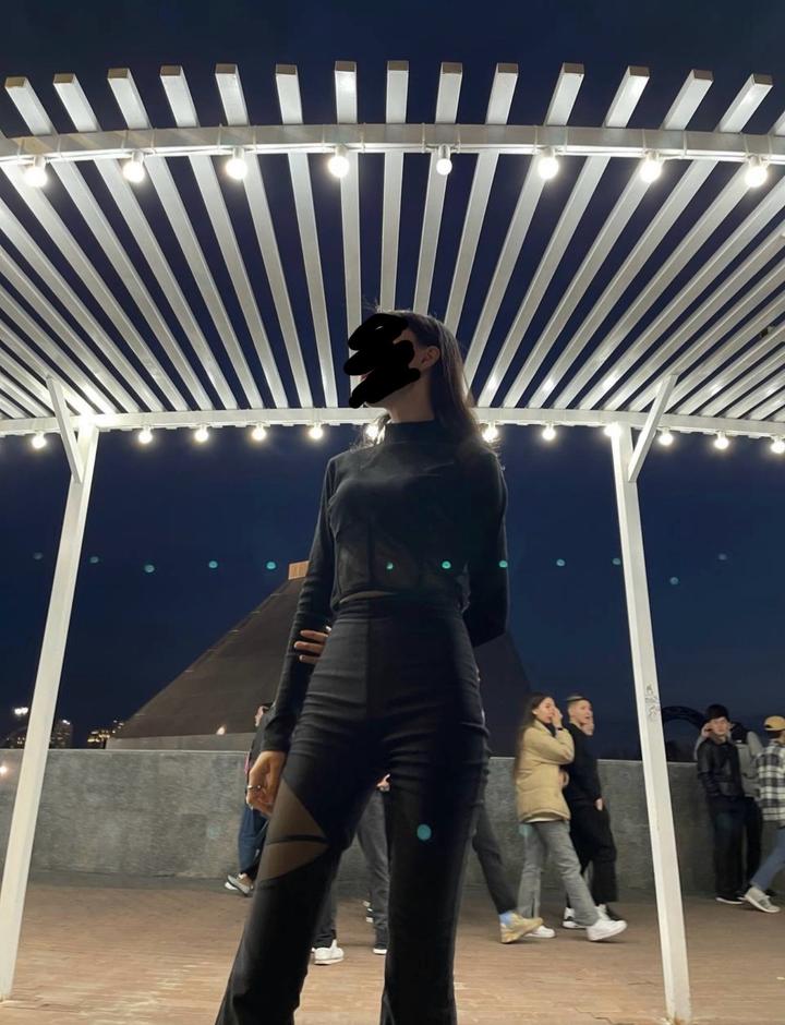 Топ с длинными рукавами