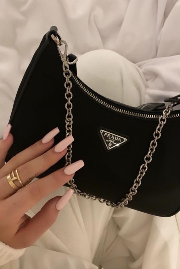 Сумка:Prada