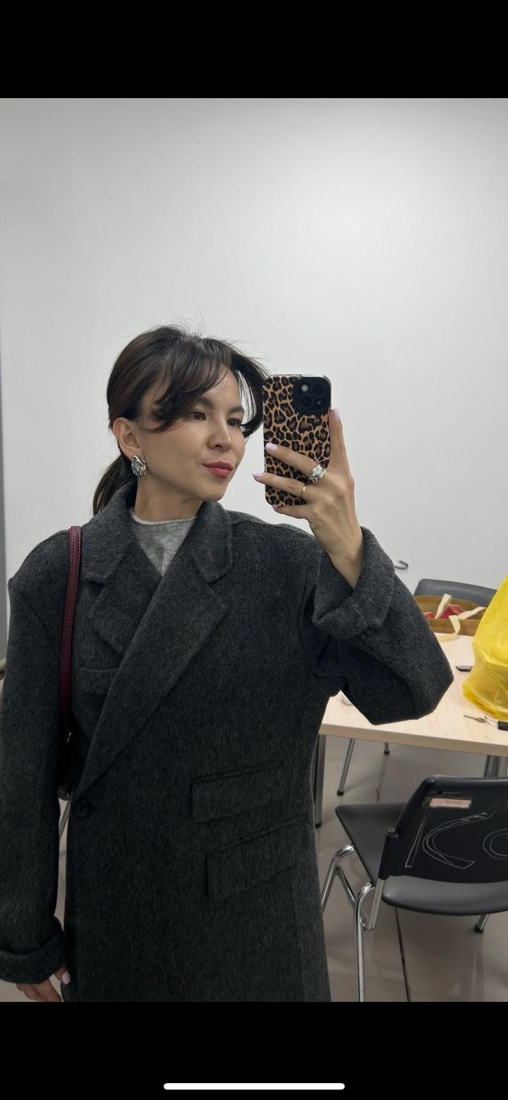 Пальто ищ 100% шерсти