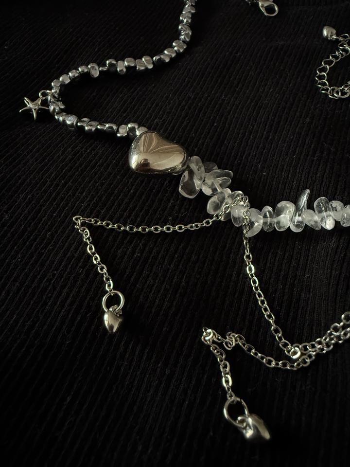 Колье с декором