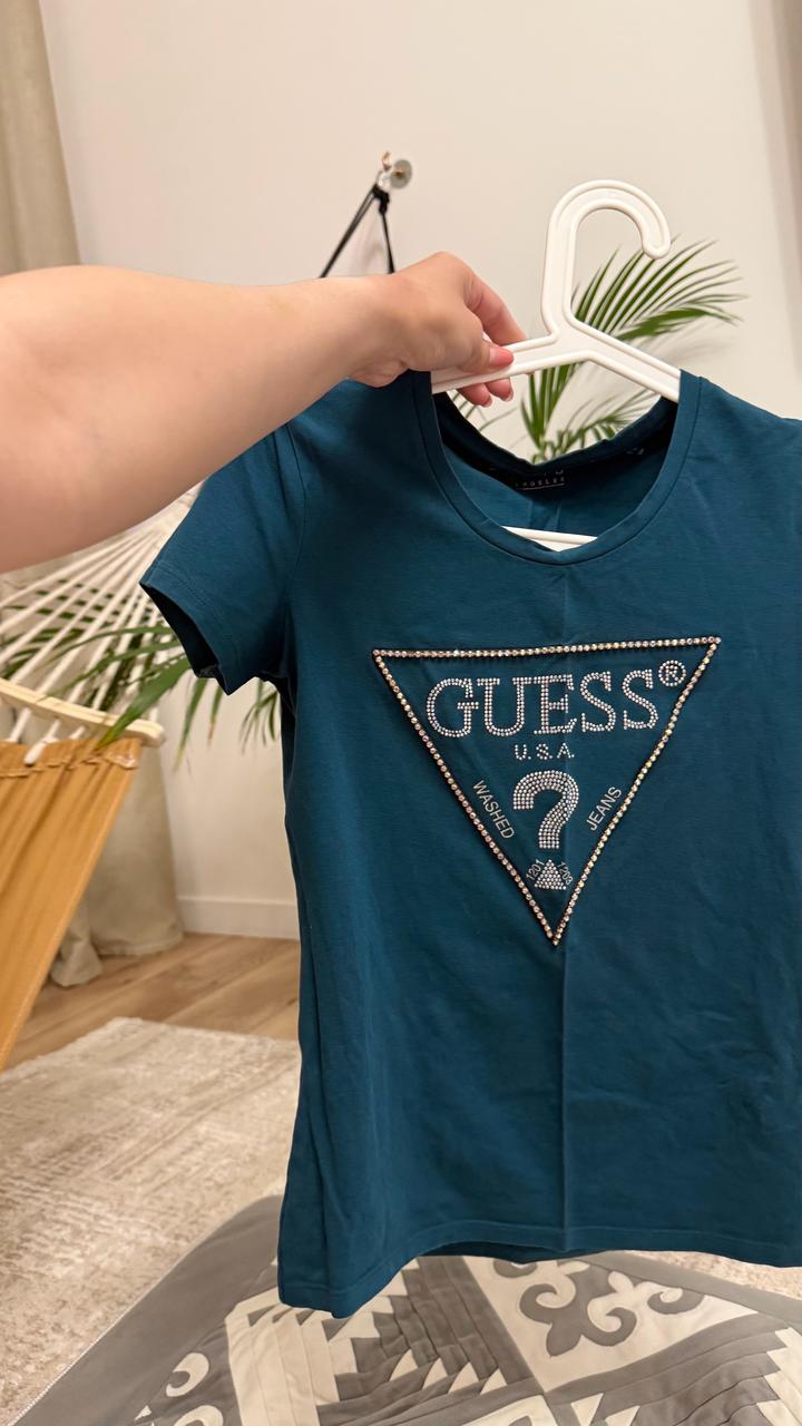 Футболка Guess