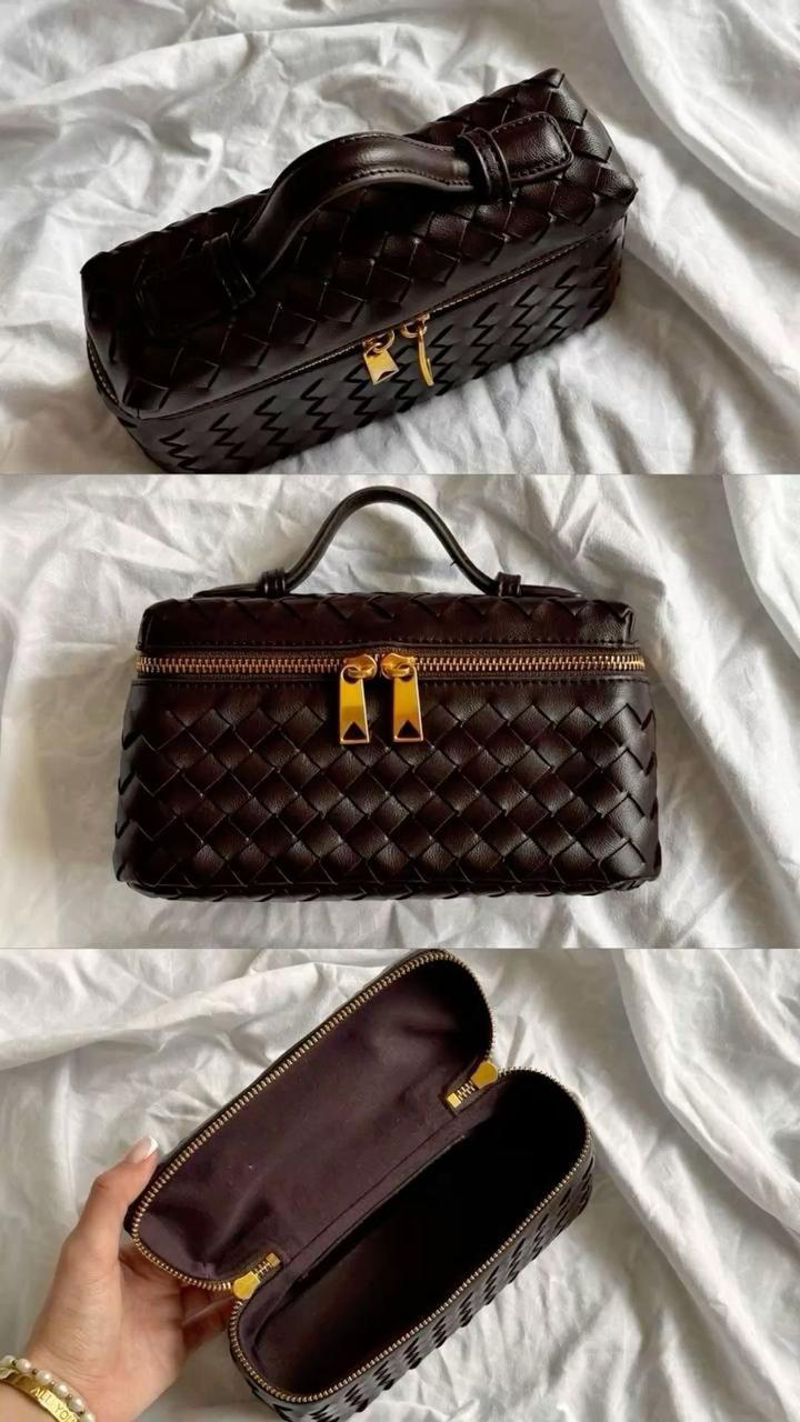 Очень стильная сумочка