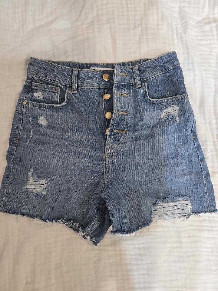 Шорты Zara