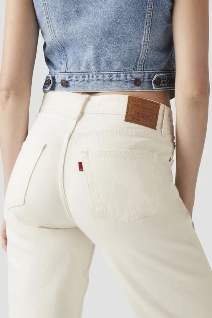 Белые джинсы Levis