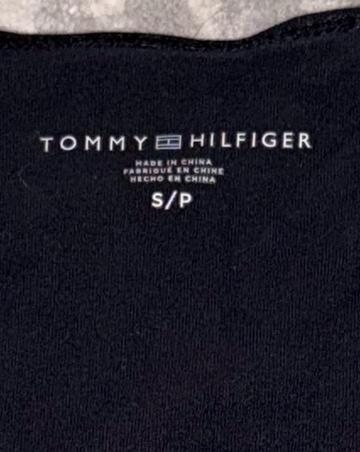 Топ Tommy Hilfiger
