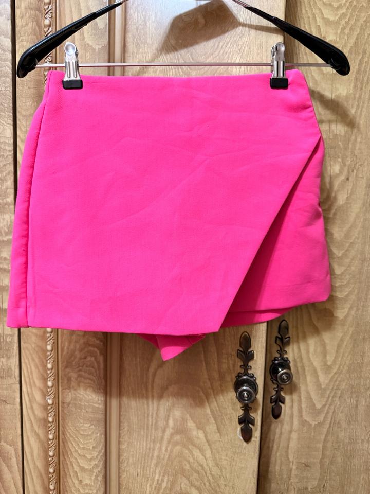 Яркие шорты-юбка Zara 💖