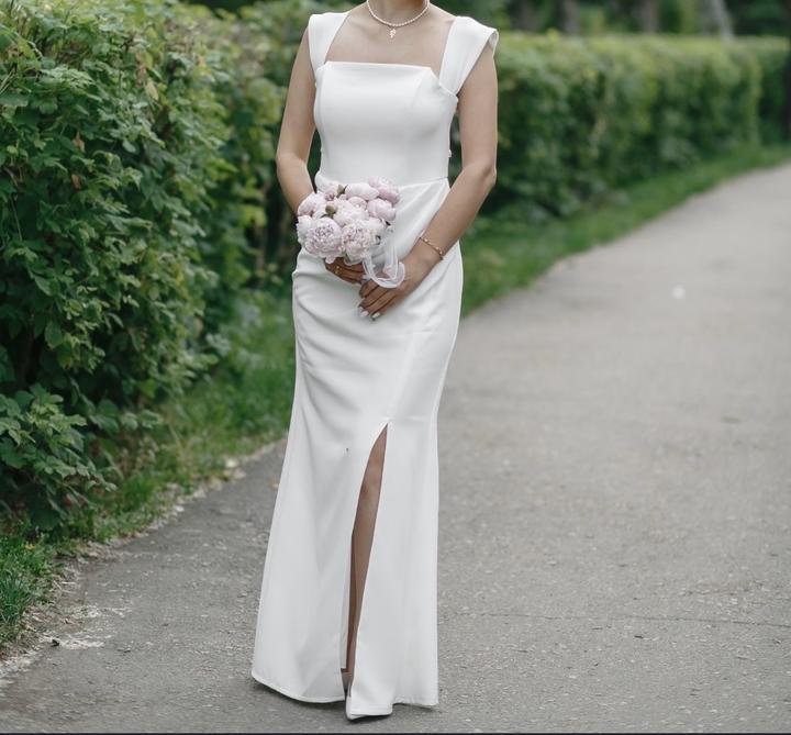 Платье на узату