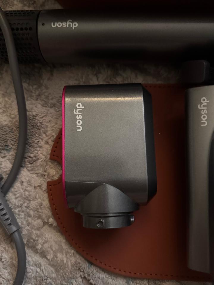 Dyson Airwrap Complete — полный комплект с кейсом