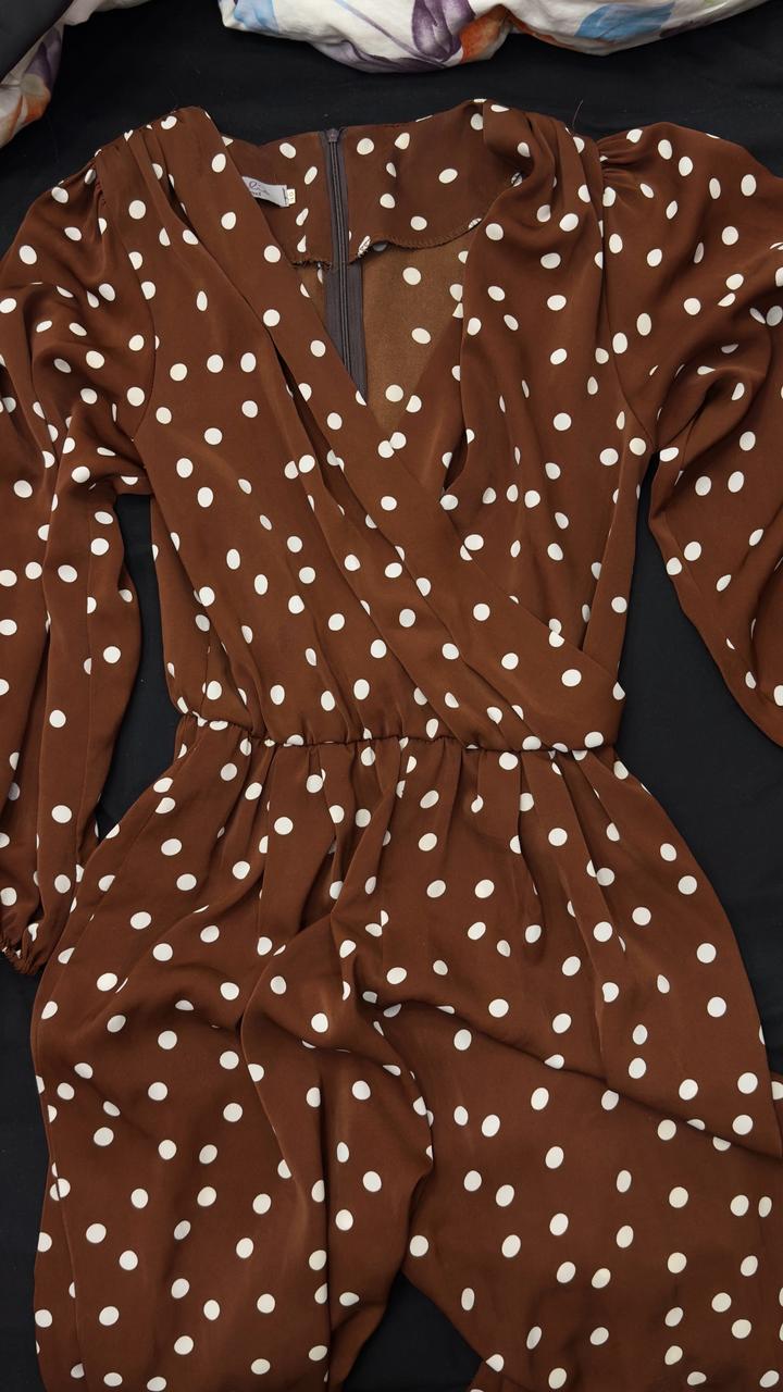 Зеленое короткое платье