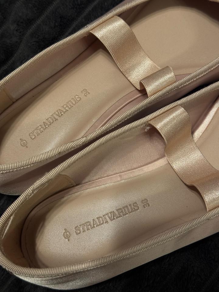 балетки “Stradivarius”
