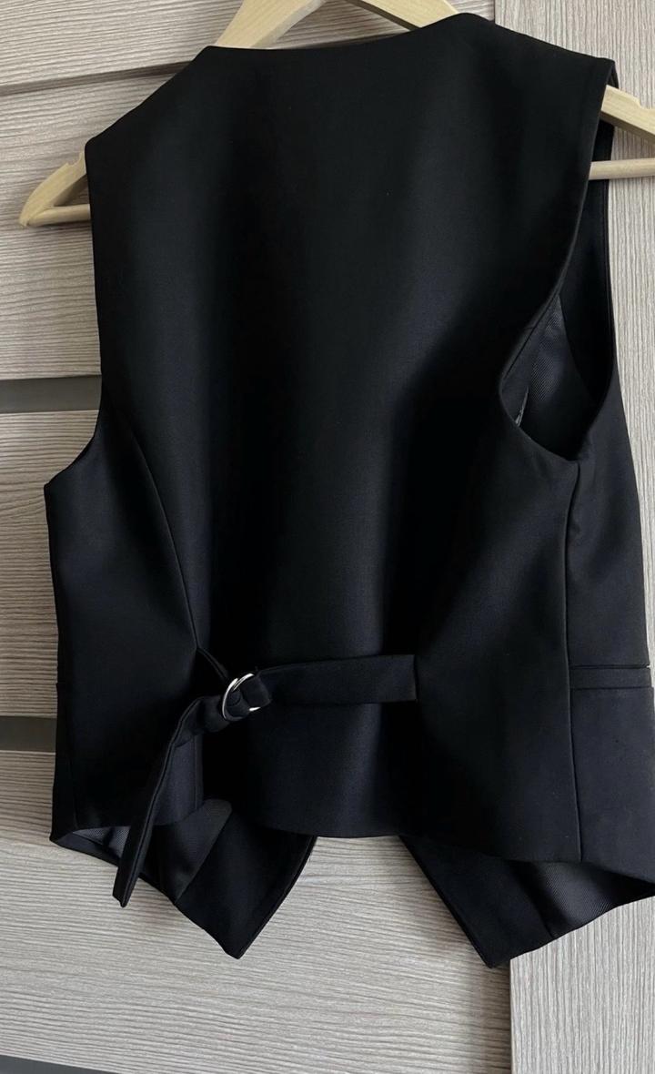 Жилет Zara