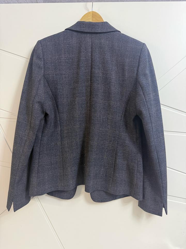 Классический костюм (пиджак+юбка)