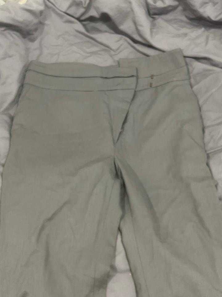 Серые брюки BGN