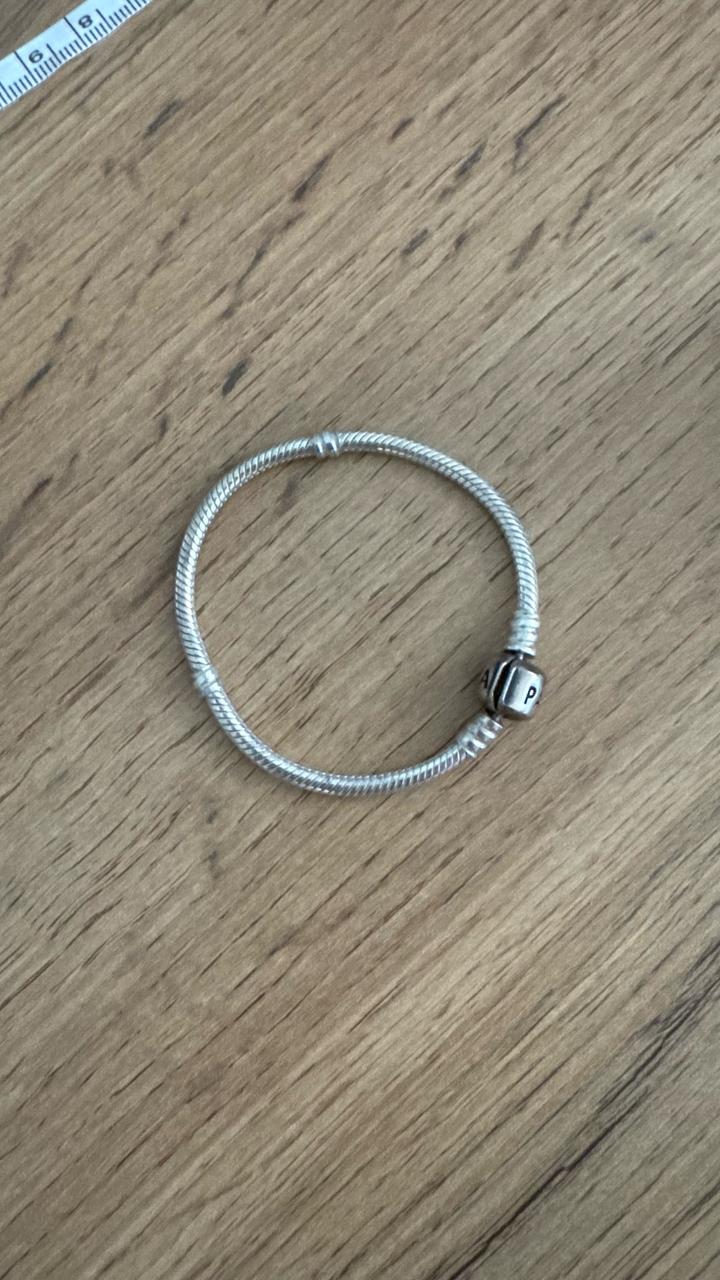 Pandora браслет