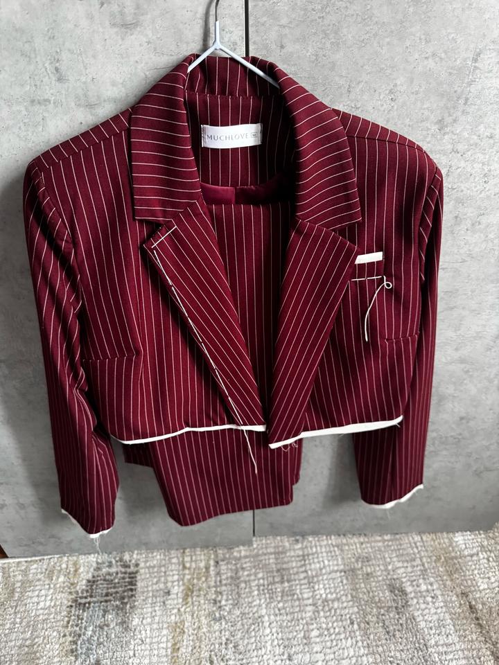 Костюм юбка и пиджак (жакет)