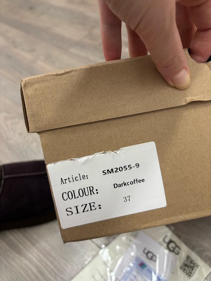 ✨ Продам угги UGG в красивом темно-шоколадном оттенке.