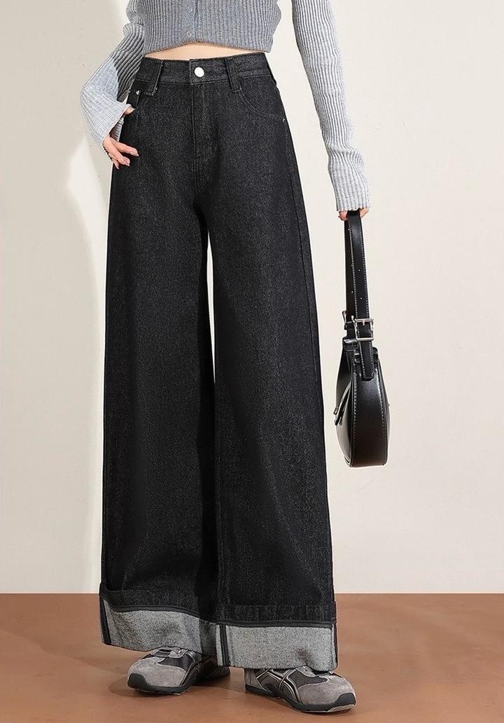 Черные джинсы