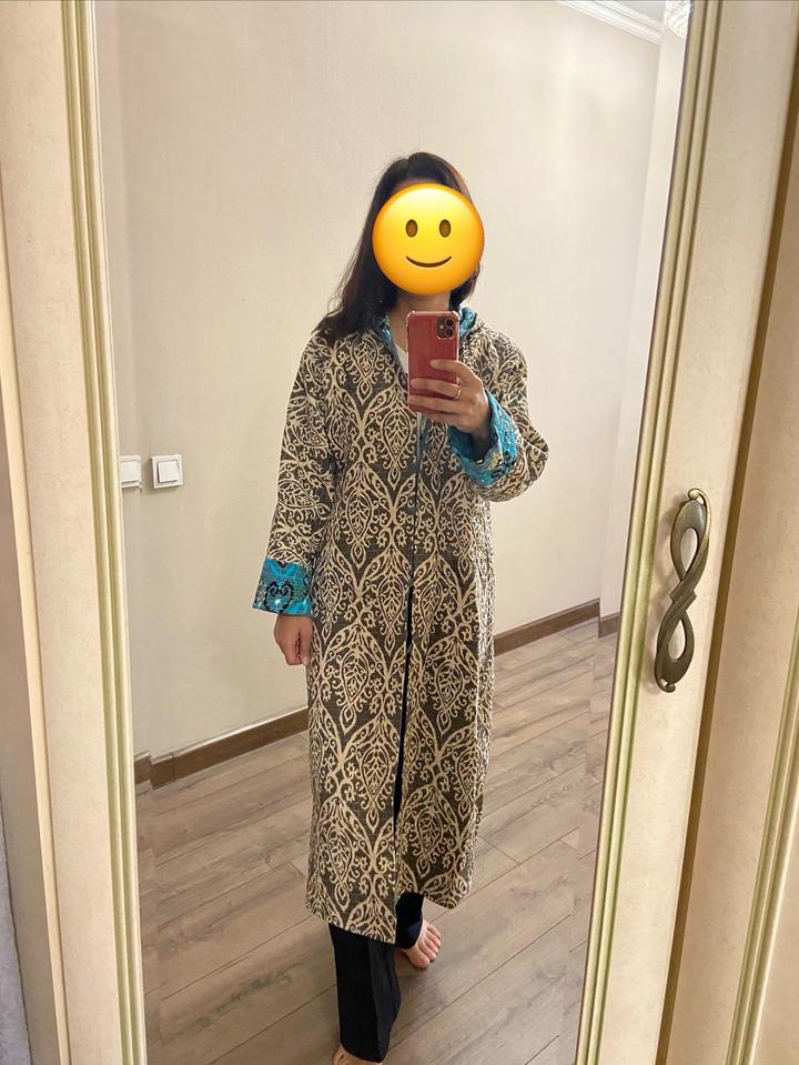 Легкий тренч на весну