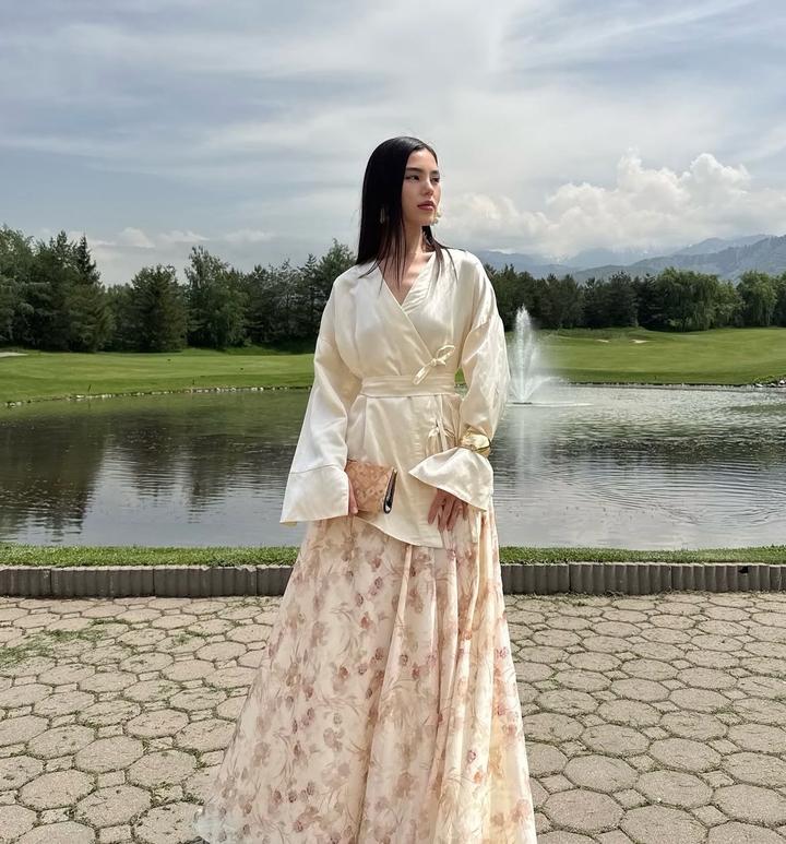 Блузка кимоно бренда Naya