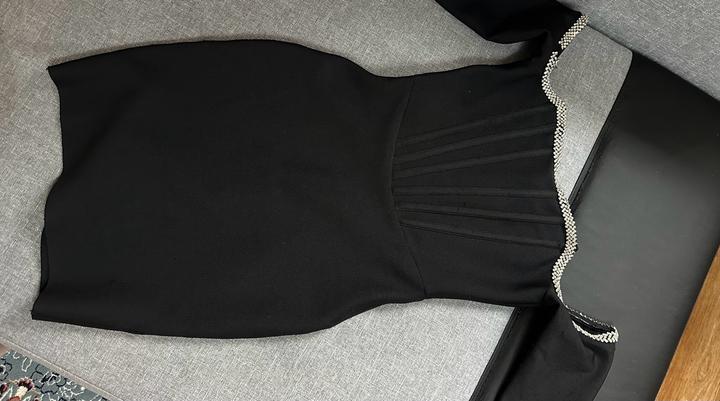 Бандажное платье